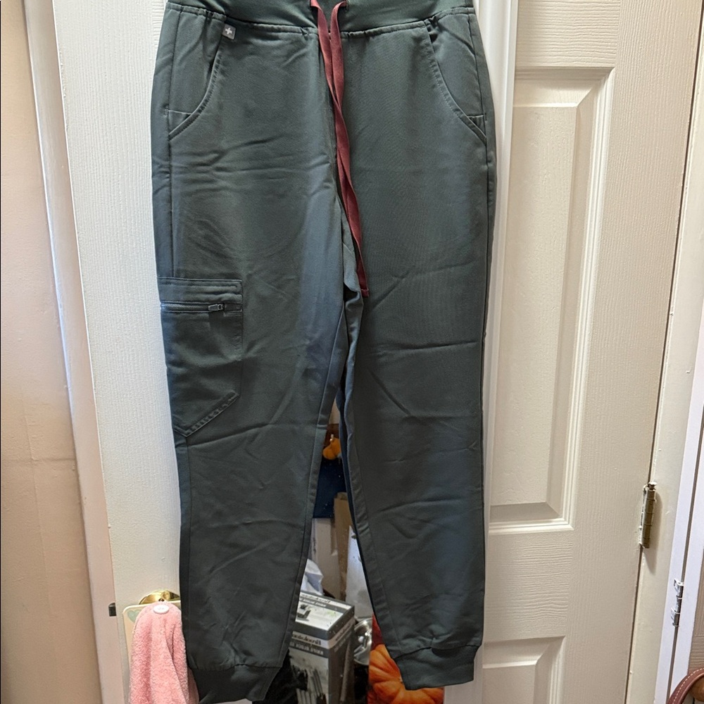 Figs women’s yola scrub joggers
